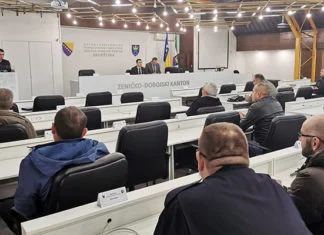 Podržano zapošljavanje i samozapošljavanje 43 pripadnika branilačke populacije u ZDK Potpisivanje Ugovora PRESS ZDK