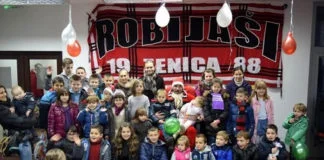 Robijaši Podjela Paketića