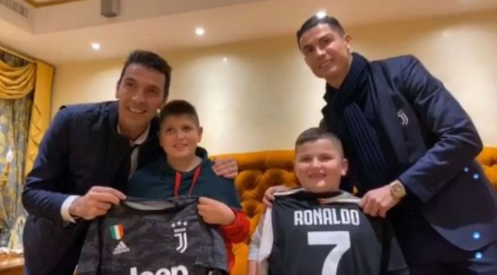 Buffon i Ronaldo posjetili hrabre albanske dječake (VIDEO)