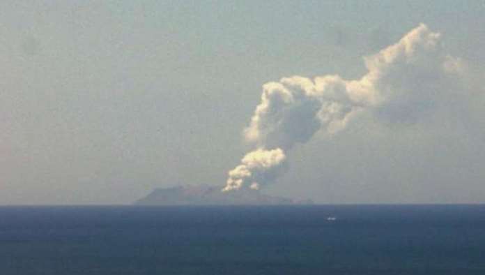 Jedna osoba preminula, više povrijeđenih u erupciji vulkana na Novom Zelandu (VIDEO)