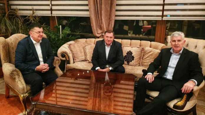 Dodik i Čović na sastanku sa Tegeltijom