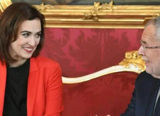 Alma Zadić položila zakletvu i postala ministrica pravde u novoj vladi Austrije Zadić