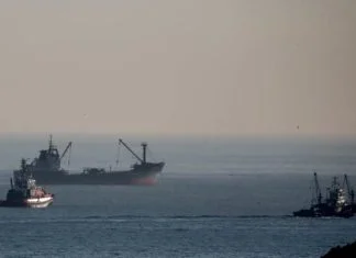 Sudar tankera i ribarskog čamca na Bosforu: Nestale tri osobe (VIDEO)