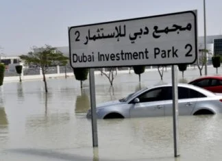 Obilna kiša potopila Dubai, jedan od najprometnijih aerodroma na svijetu van funkcije (VIDEO)