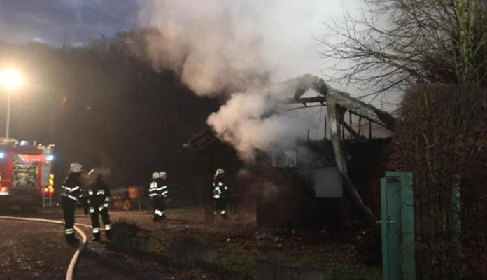 Požar u staračkom domu, ima poginulih (VIDEO)