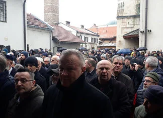 Klanjana dženaza akademiku Muhamedu Filipoviću Dženaza Akedemiku Filipoviću