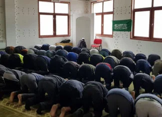 Islamska zajednica u BiH organizovala džumu za migrante Džuma Migranti