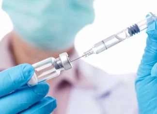 Evropa počinje otvarati gradove i plaže nakon isporučenih 200 miliona doza vakcina