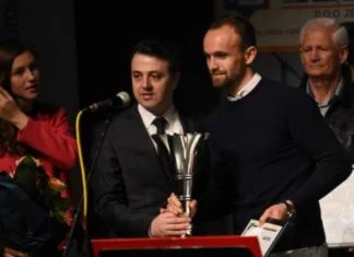 Amel Tuka i Elvedina Muzaferija najbolji sportisti ZDK u 2019. godini Amel Tuka I Elvedina Muzaferija Najbolji Sportisti Zdk U 2019 Godini Tuka Zdk 5e614d3c1b2f0