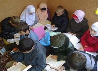 Obustavlja se mektebska nastava, prilagoditi trajanje hutbe Djeca Mekteb