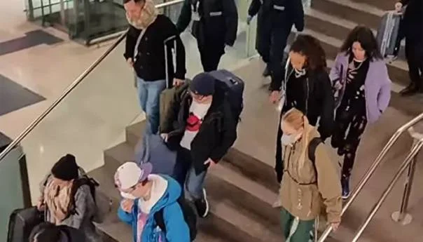 Italijani Panicno Bjezali Iz Milana Prije Izolacije Sjevera Italija 5e6505e335643