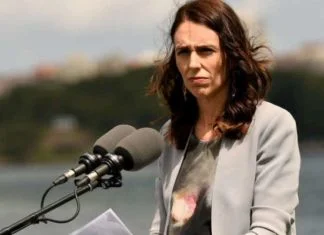 Novozelandska premijerka srezala plaće sebi i ministrima Ardern