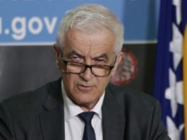 Ministar Mandić