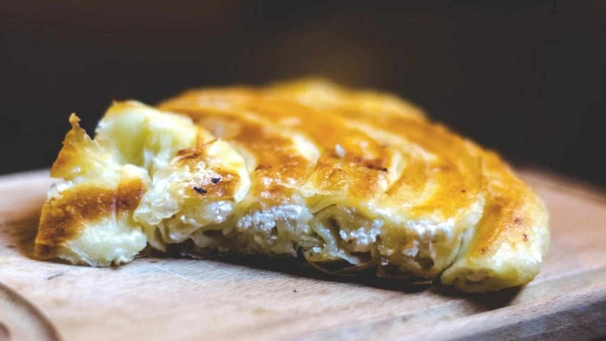 Državljanin BiH prijetio da će ubiti pekare u Budvi jer je burek bio masan