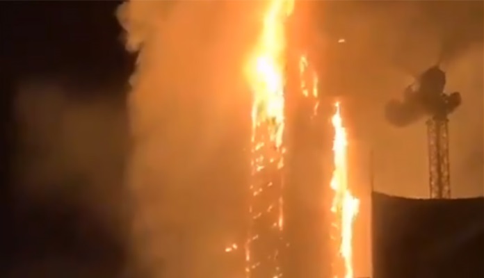 Zapalio se neboder s 45 spratova u blizini Dubaija (VIDEO)