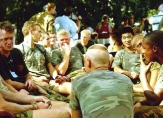 Holandski vojnici imali naredbu držati distancu od Srebreničana