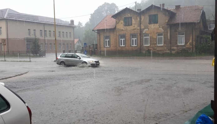 Objavljeno narandžasto upozorenje na obilne padavine i poplave u našoj zemlji