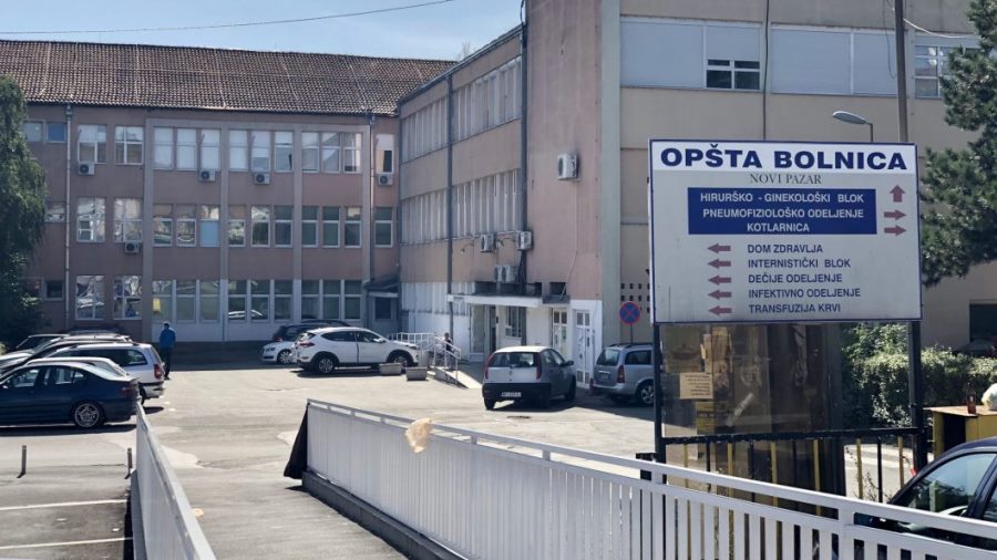 Protest u Novom Pazaru, okupljeni tražili istinu o broju umrlih od korone