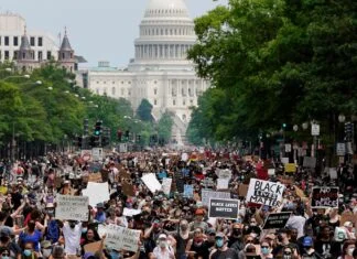 Veliki protesti u Washingtonu zbog smrti Georgea Floyda