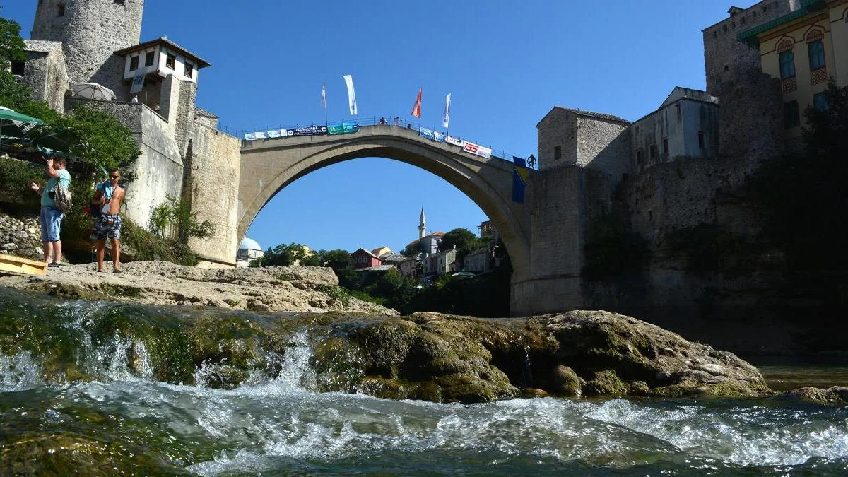 Danas tradicionalni 459. skokovi sa Starog mosta