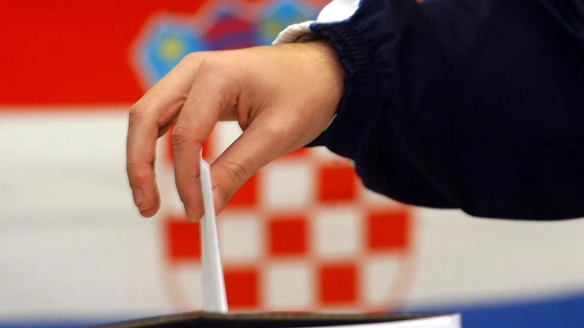 Hrvatska u nedjelju bira između populiste Milanovića i desničara Primorca