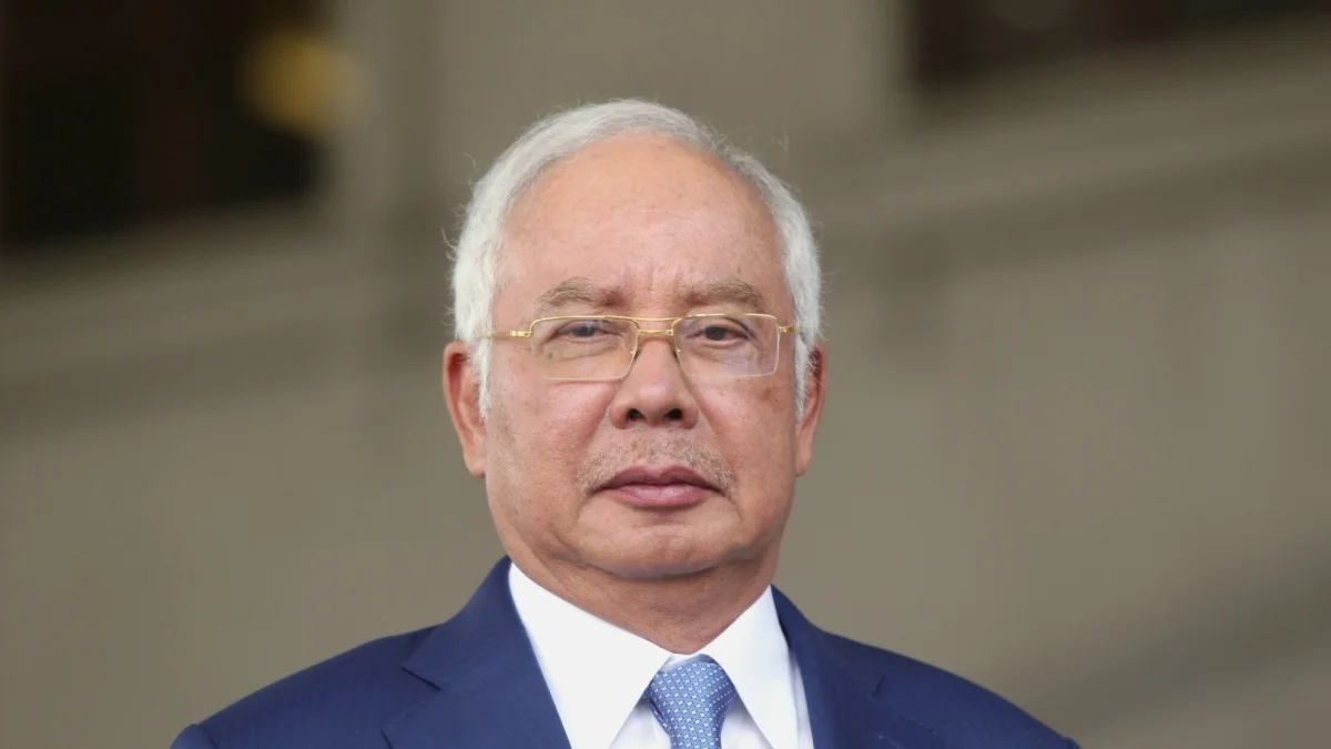 Bivši malezijski premijer mora vratiti skoro 400 miliona dolara