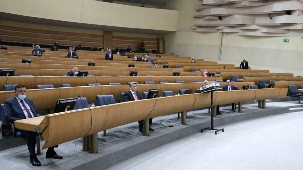 Predstavnički dom PSBiH odbio prijedlog kojim se traži procesuiranje Dodika zbog negiranja genocida