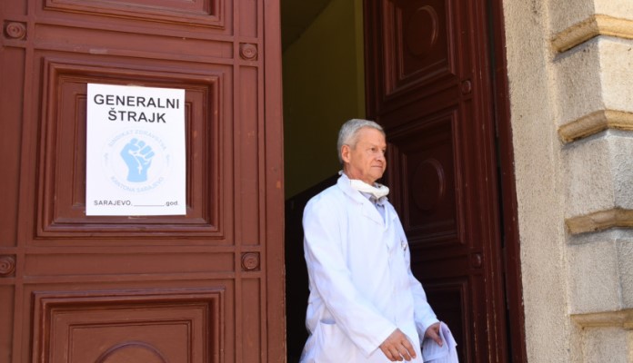 Ljekari i medicinari u KS nastavili s generalnim štrajkom