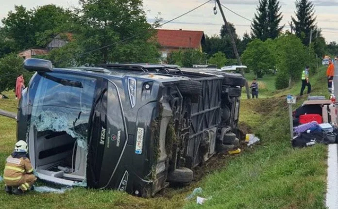 Prevrnuo se autobus sa državljanima BiH
