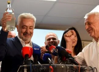 Opozicija u Crnoj Gori proglasila pobjedu i najavila formiranje Vlade