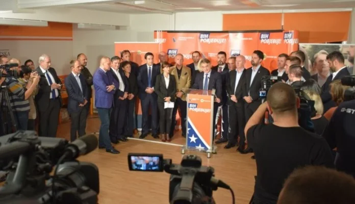 DF objavio imena kandidata za načelnike, gradonačelnike i nositelje listi