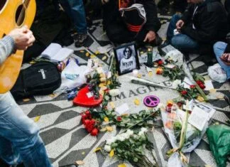 Ubici Johna Lennona 11. put odbijen zahtjev da izađe iz zatvora John Lennon