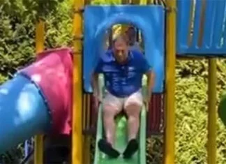 Milorad Dodik se vratio u djetinjstvo u igri na toboganu (VIDEO) Milorad Dodik