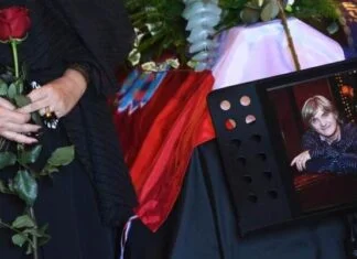 Prijatelji i kolege emotivno se oprostili od Rajka Dujmića Rajko Dujmić