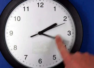 Počelo ljetno računanje vremena Sat