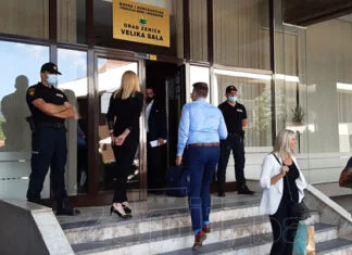 Gradonačelnik Fuad Kasumović zabranio novinarima prisustvo na sjednici Gradskog vijeća Velika Sala