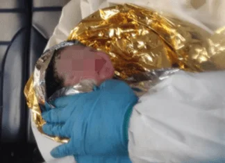 Žena zaražena koronavirusom porodila se u helikopteru u Italiji Beba U Helikopteru