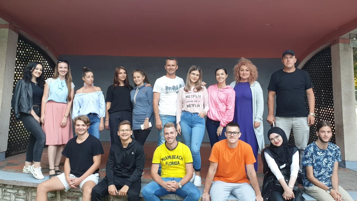 “Mladi u doba korne” nova predstava Studio Teatra