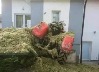Udario traktorom u kuću, pa poginuo