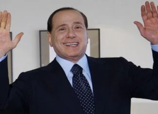 Silvio Berlusconi pozitivan na koronavirus Silvio Berlusconi
