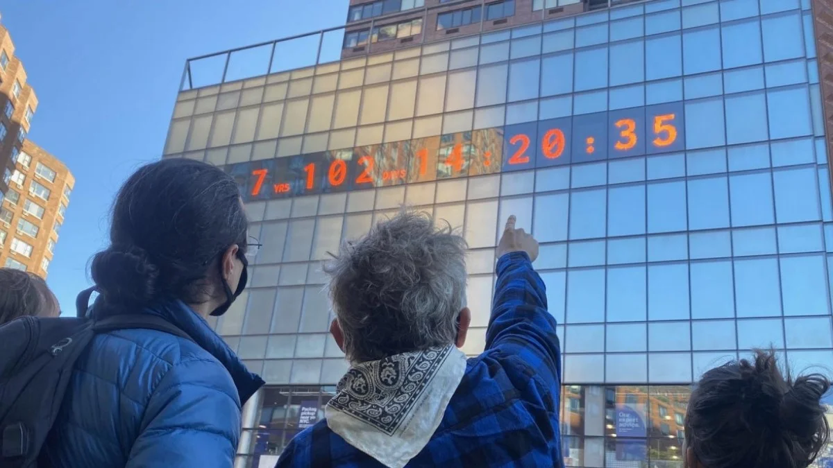 U New Yorku se pojavio sat koji otkucava vrijeme do katastrofe