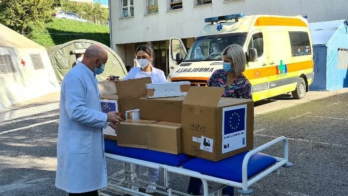 EU donirala ZDK-u monitore za praćenje vitalnih funkcija i zaštitnu opremu