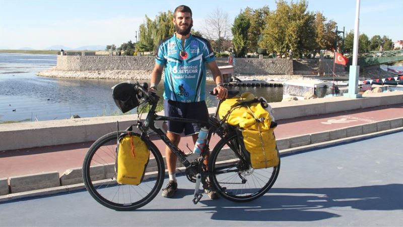 Španski profesor biciklom na putu oko svijeta: Planira posjetiti i balkanske zemlje