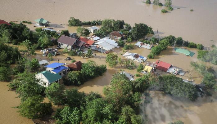Tajfun Vamco pogodio Filipine, počela evakuacija i u Vijetnamu