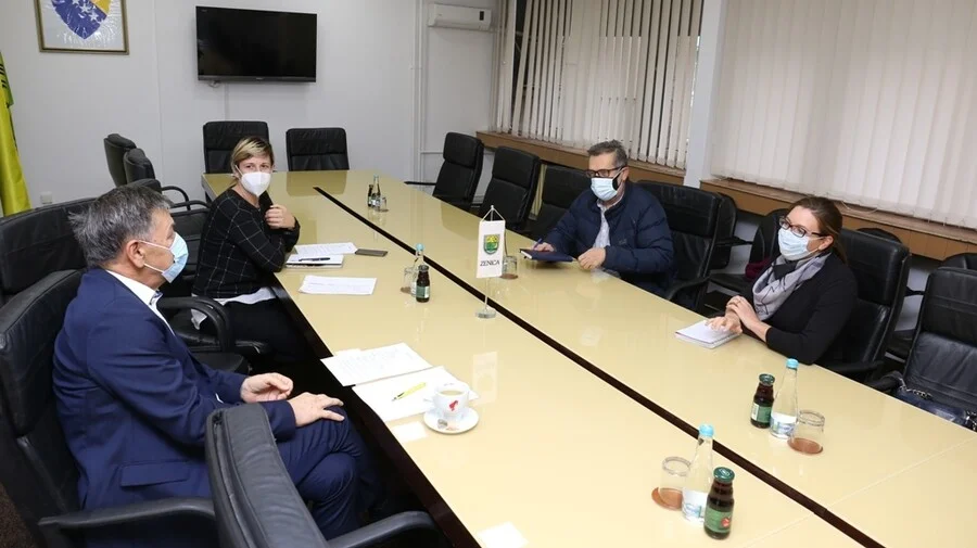 Kasumović razgovarao s direktoricom ureda EBRD-a za BiH o projektima poboljšanja energetske efikasnosti u JU KBZ i “Plava voda”