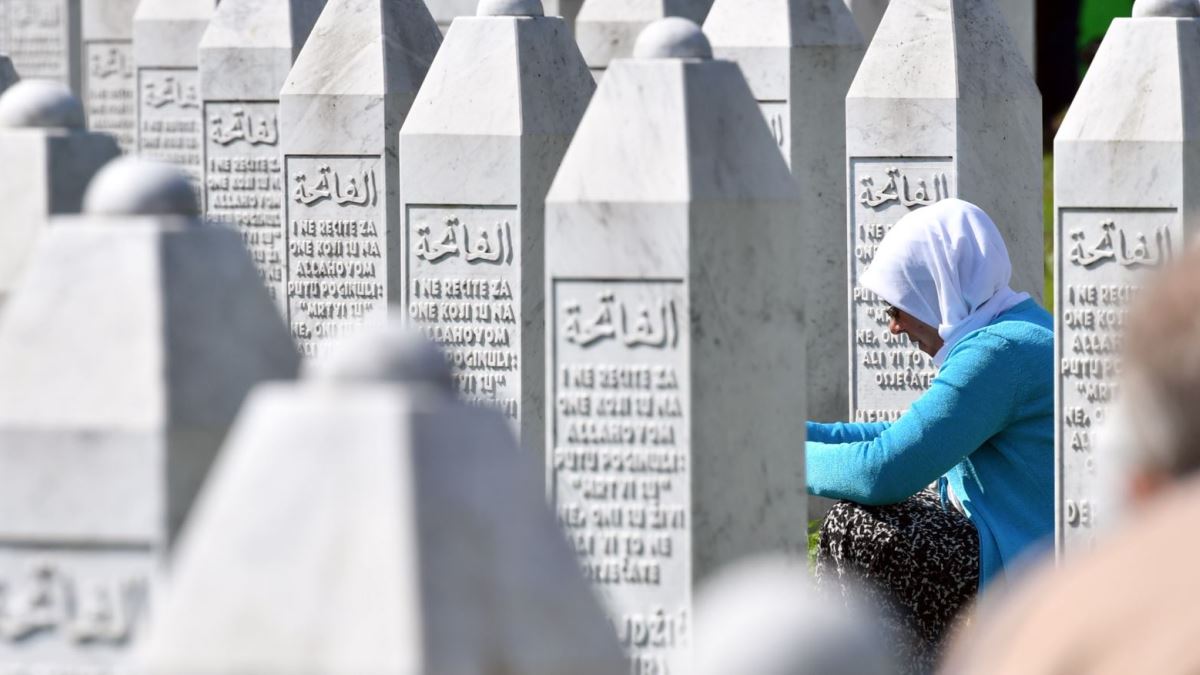 Zašto je istina o Srebrenici i Herceg-Bosni tabu tema u Srbiji i Hrvatskoj?