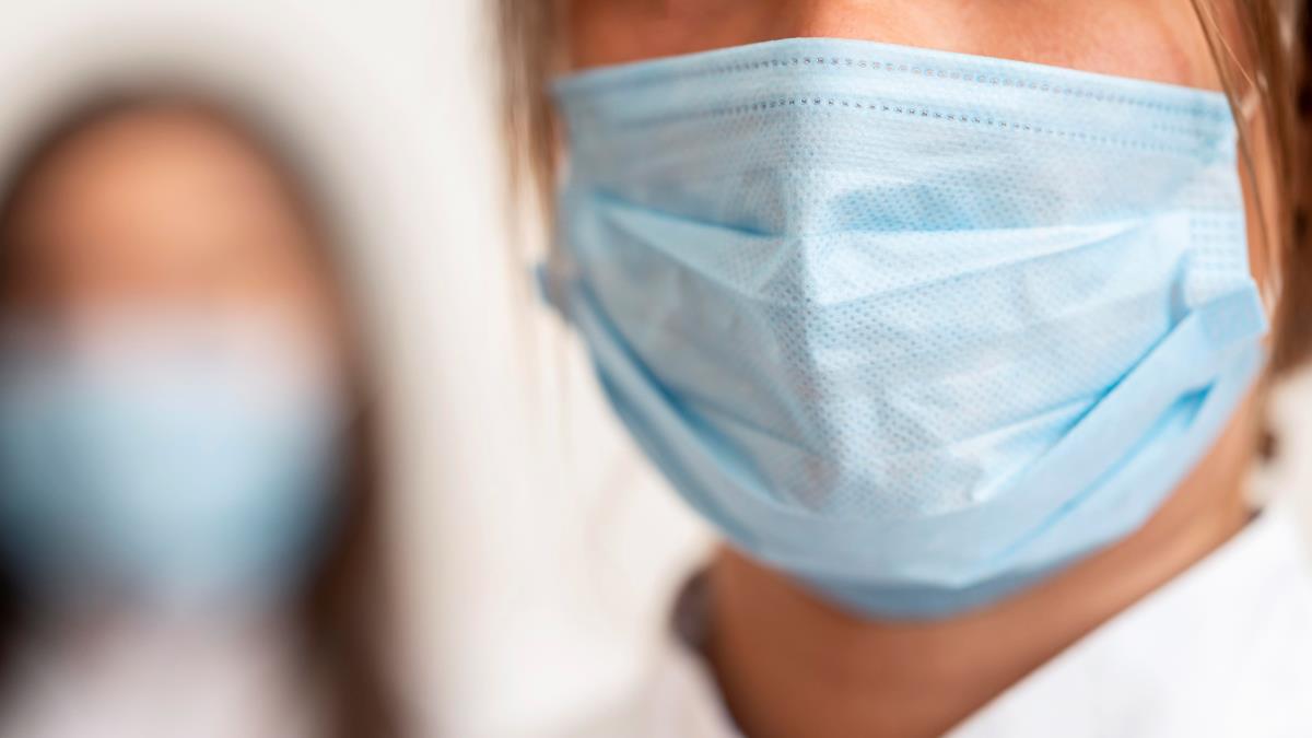 WHO pozvao potpuno vakcinisane da nose maske zbog opasnosti od delta soja korone