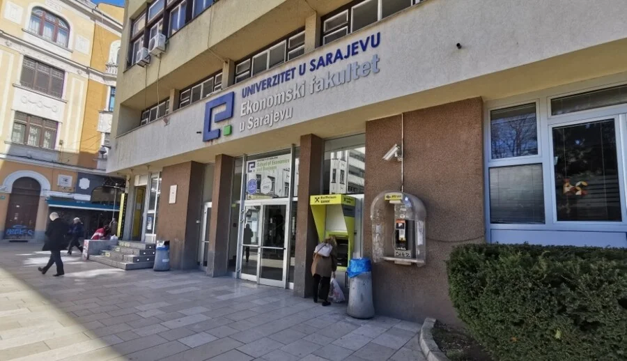 Pojedini studenti Ekonomskog fakulteta u Sarajevu šokirali neznanjem o parnim i neparnim brojevima