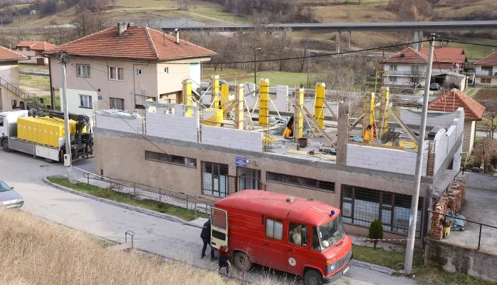 Počela rekonstrukcija i adaptacija ambulante porodične medicine u MZ Janjići (FOTO)