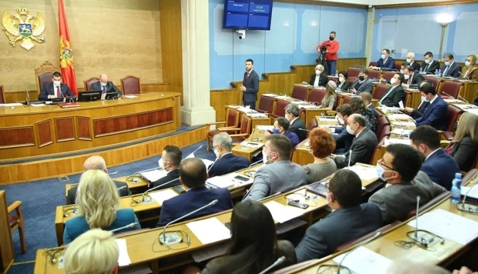 U Skupštini Crne Gore pokrenuta inicijativa za usvajanje rezolucije o priznavanju genocida u Srebrenici